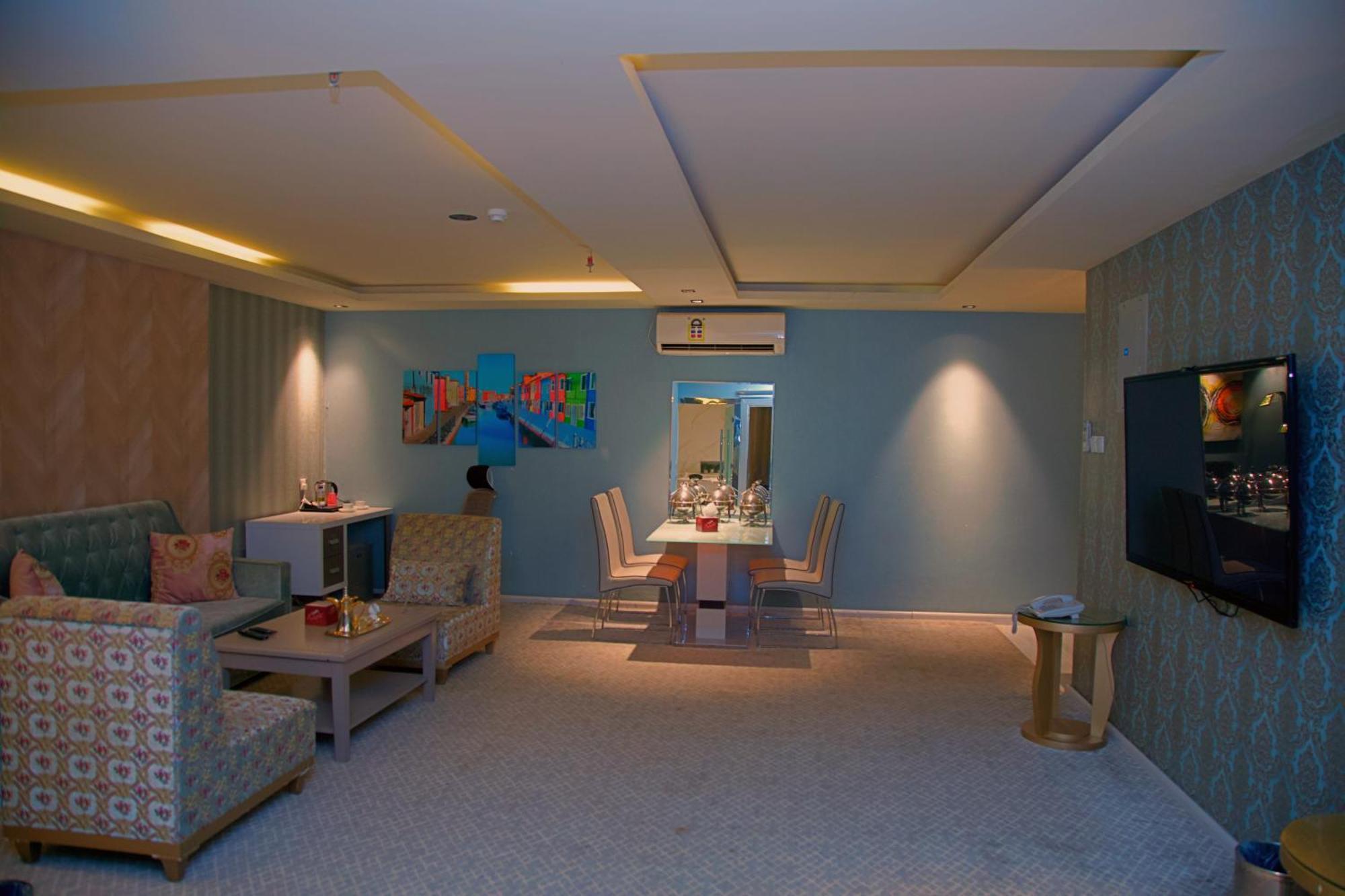 Sharz Hotel Buraidah Exterior photo