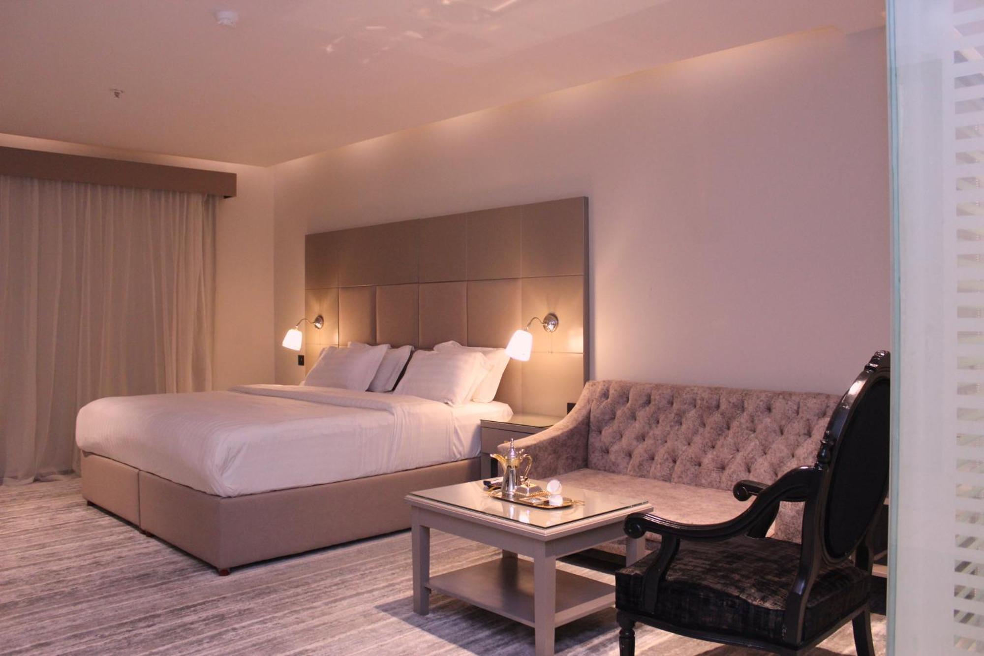 Sharz Hotel Buraidah Exterior photo