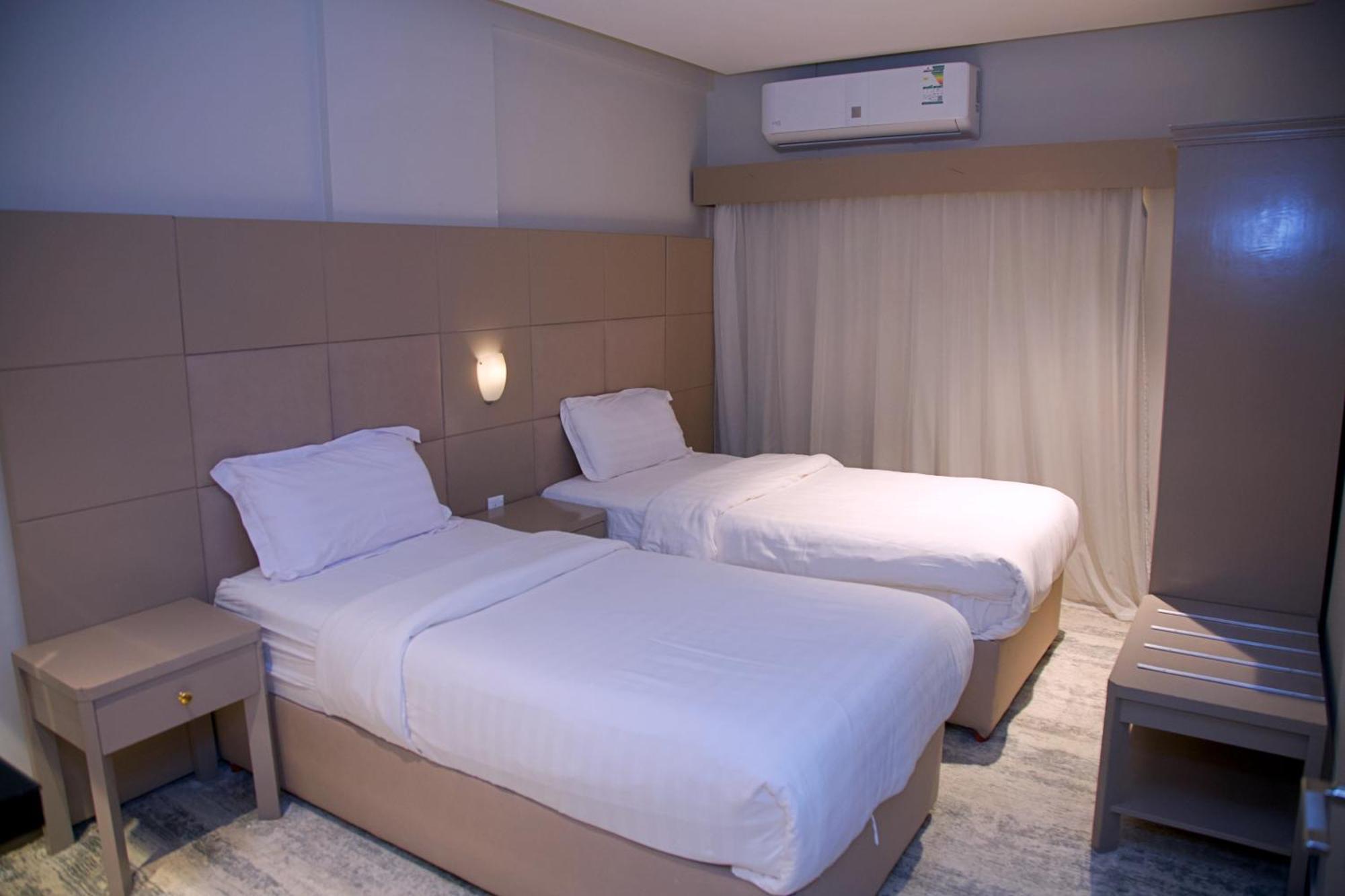 Sharz Hotel Buraidah Exterior photo