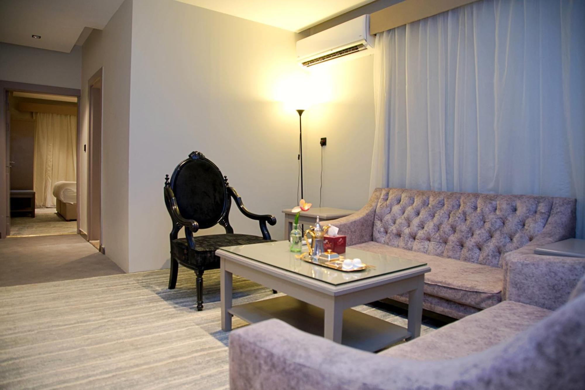 Sharz Hotel Buraidah Exterior photo